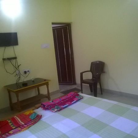 Sunrise Guest House Μπουμπάνεσβαρ Εξωτερικό φωτογραφία