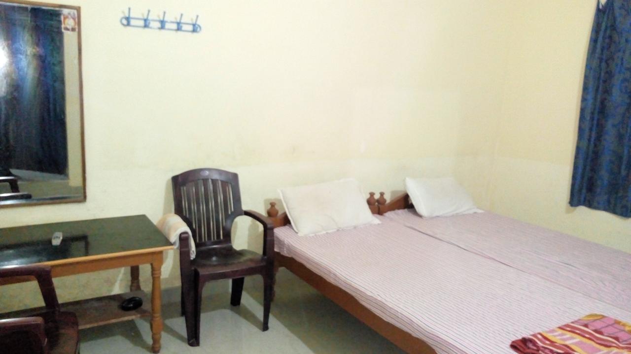 Sunrise Guest House Μπουμπάνεσβαρ Εξωτερικό φωτογραφία